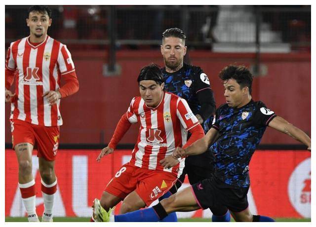 塞维利亚中场球员连续比赛表现抢眼 塞维利亚中场球员连续比赛表现抢眼