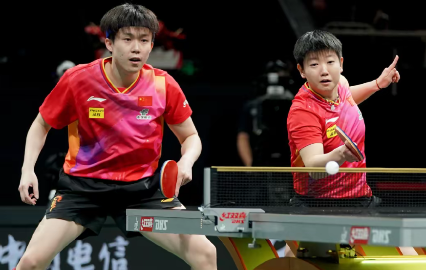 包含日本乒乓球队完胜法国乒乓球队，波尔统治全场的词条