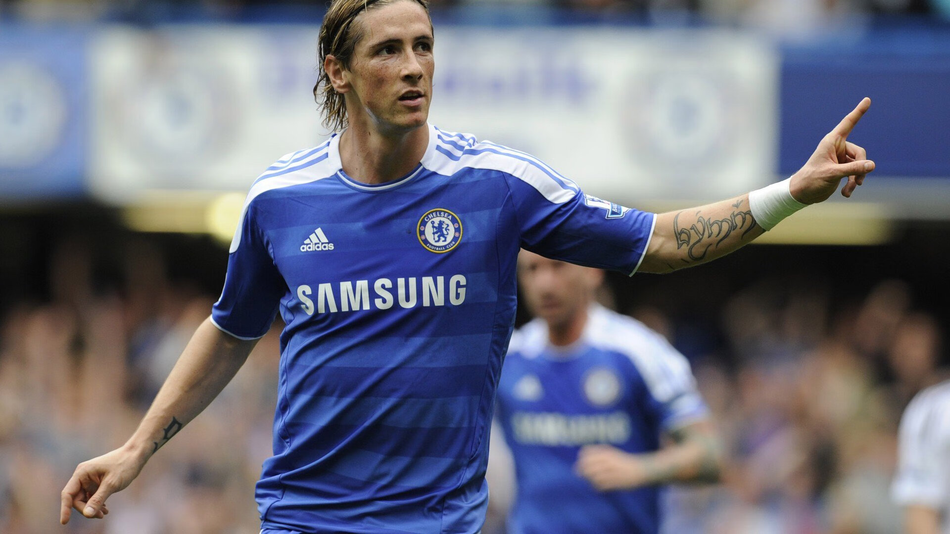 爱游戏tv-逆转与坚守，从加纳翻盘威尔士看德甲争冠的终极悬念